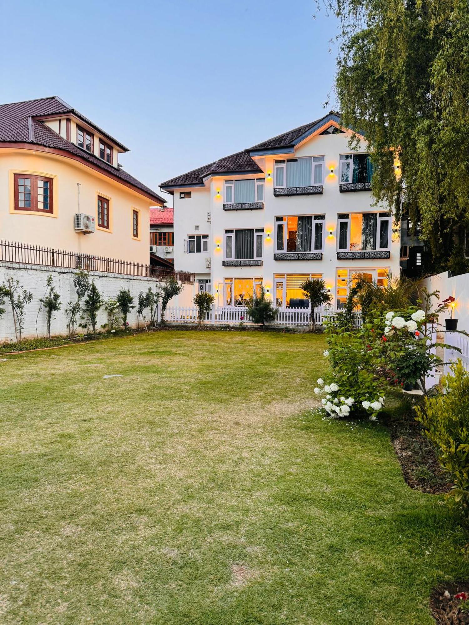 De Elaaf The Luxury Stay Srīnagar Exterior foto